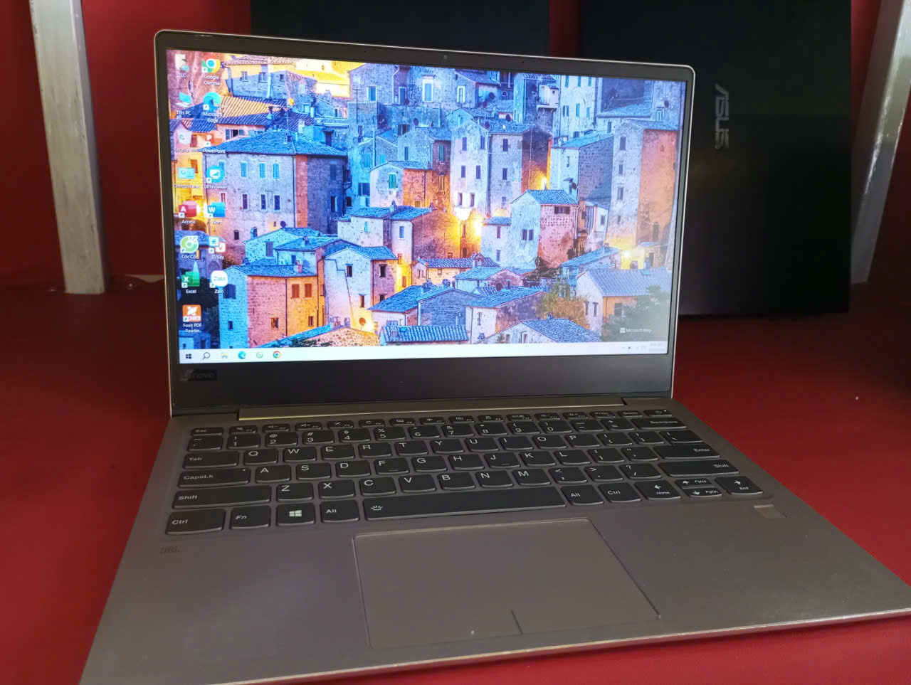 LAPTOP LENOVO 720S-13IKB/I7-8550U/8GB/256GB/14.0FHD